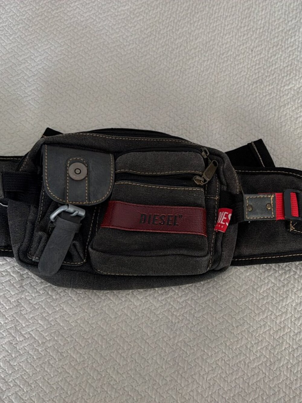 Diesel Vintage Multi-Pocket Utility Waist Bag / Belt Bag – Black/Grey
